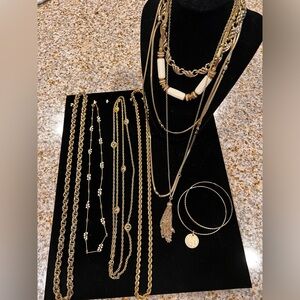 12 piece gold tone jewelry lot